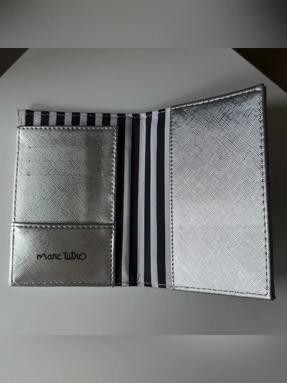 Marc Tetro Cat Travel Set Pouch Passport Holder Metallic Silver